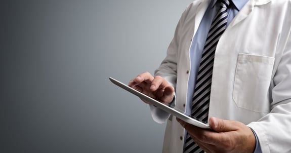 Doctor-With-Tablet